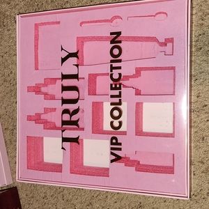 🎀Empty Truly VIP Collection Box🌙